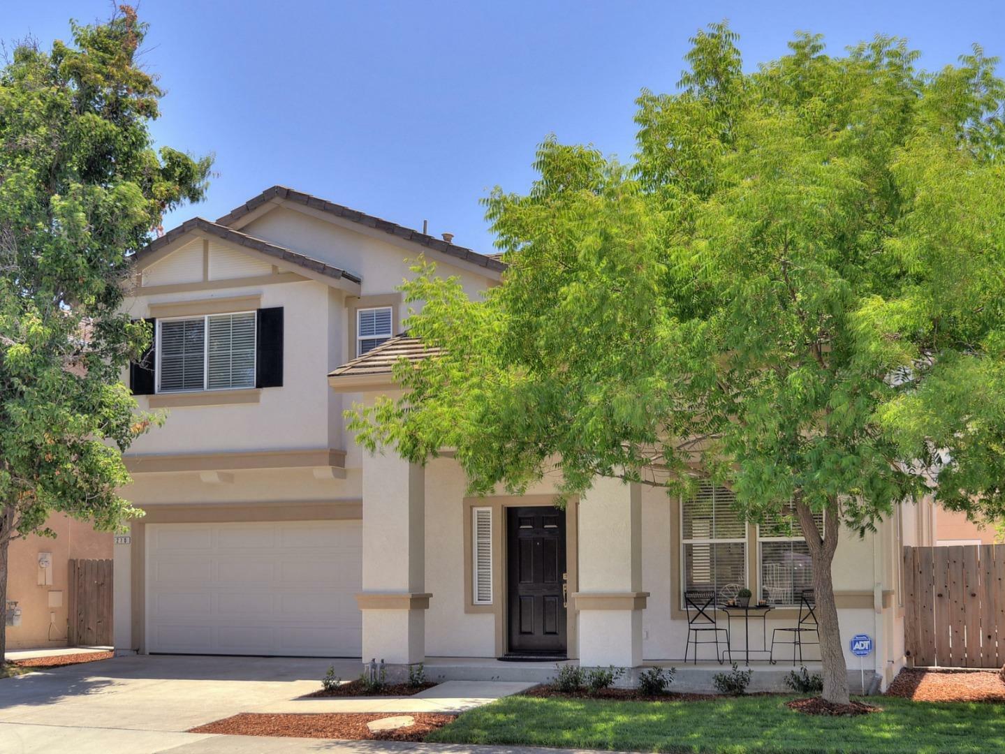 Property Photo:  210 Santa Fe Drive  CA 95020 