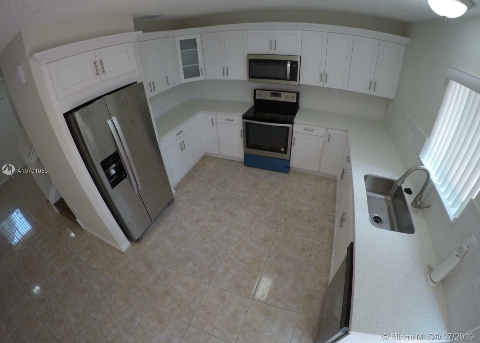 Property Photo:  13925 SW 176th Ln 13925  FL 33177 