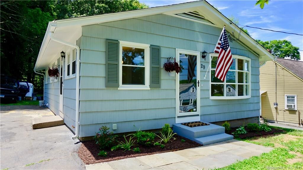 Property Photo: 29 Hillcrest Avenue CT 06451