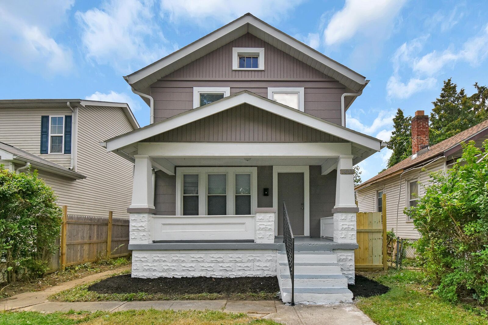 Property Photo:  1437 Manchester Avenue  OH 43211 