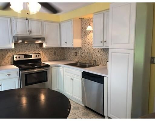 Property Photo: 5 Taylor Ct 5 MA 02766