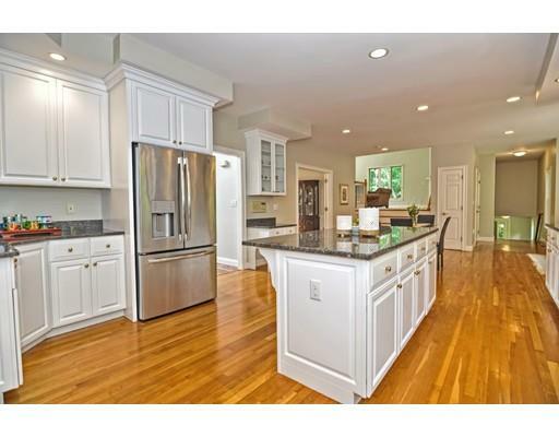 Property Photo:  1 Meadow View Ln  MA 01810 