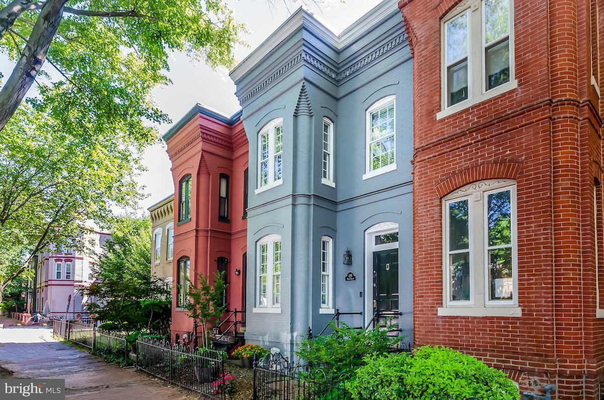 Property Photo: 129 10th Street NE DC 20002