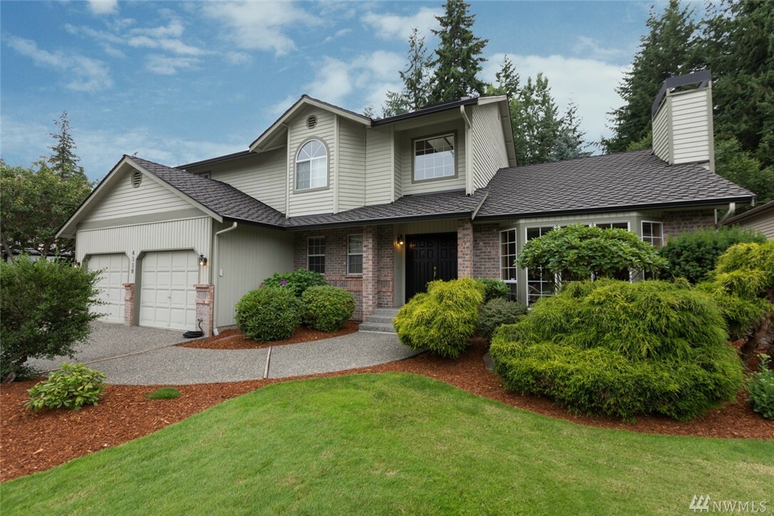 Property Photo:  4118 120th Place SE  WA 98208 