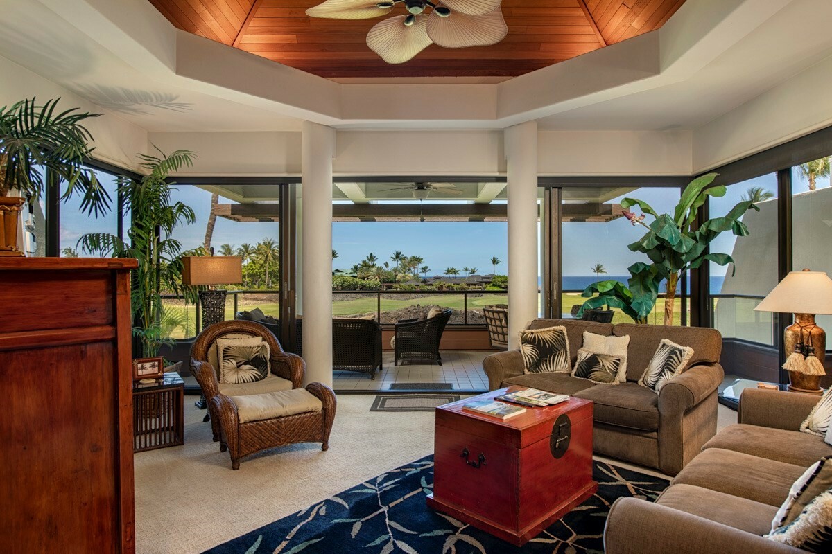 Property Photo:  68-1050 Mauna Lani Point Dr H202  HI 96743 