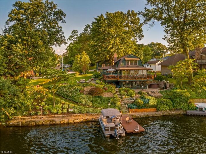 3849 Bay Path Drive  Akron OH 44319 photo