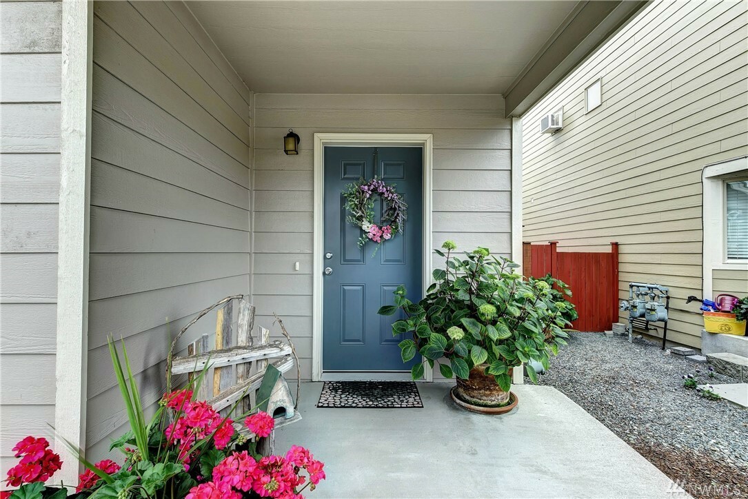 Property Photo: 8232 42nd Place NE WA 98270