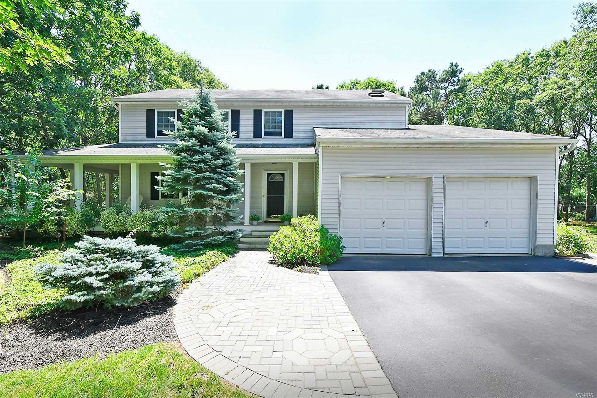 Property Photo:  10 Village Drive  NY 11763 