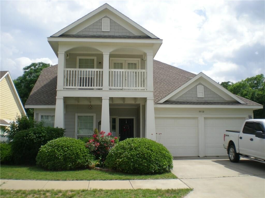 Property Photo:  9910 Wethers Field Circle  TX 76227 