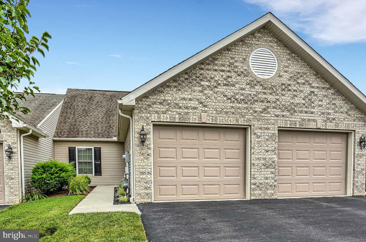 Property Photo:  119 Touchstone Drive  PA 17015 