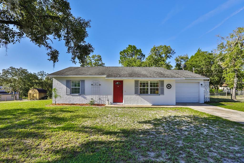 Property Photo:  15800 Gifford Lane  FL 34610 