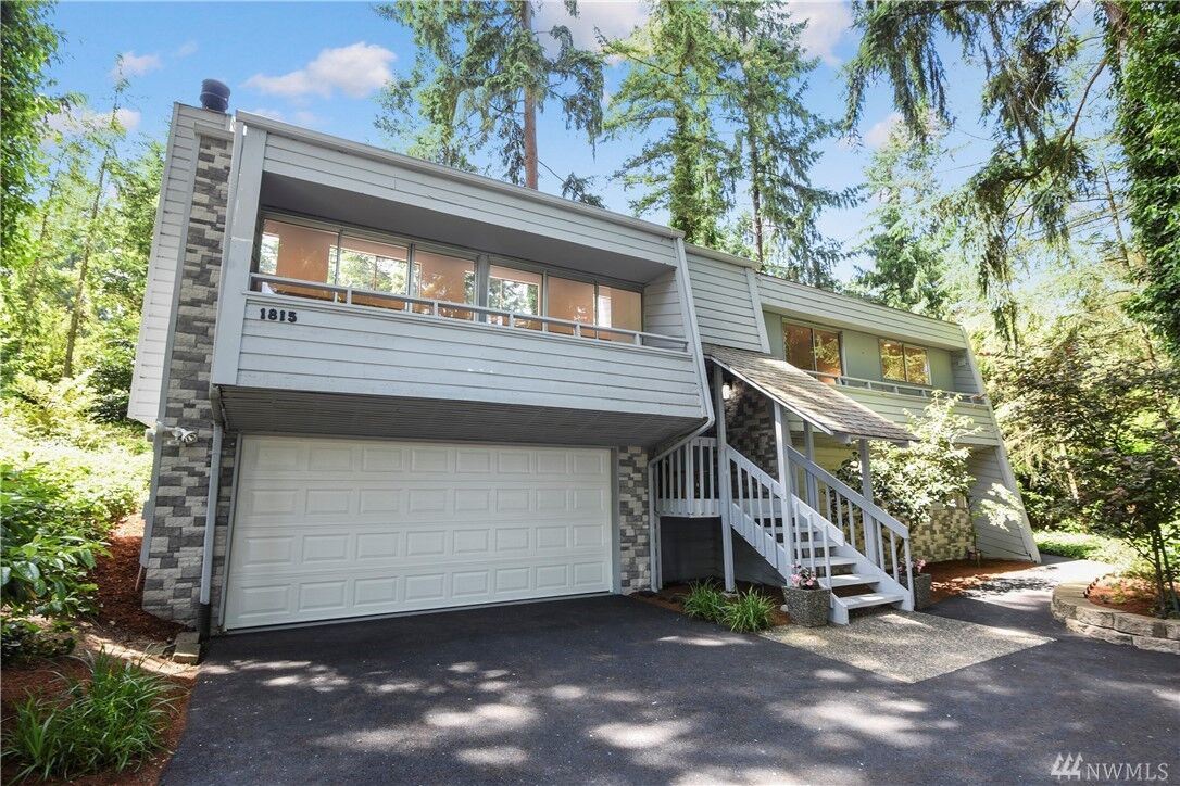 Property Photo: 1815 107th Ave SE WA 98004