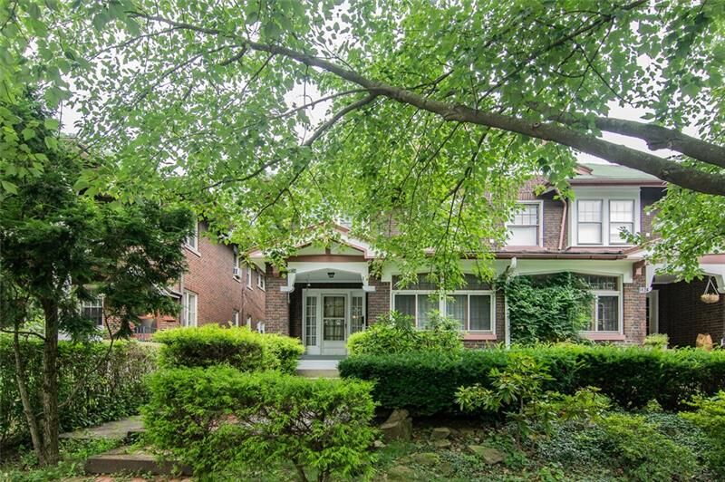 Property Photo:  1428 Severn St  PA 15217 