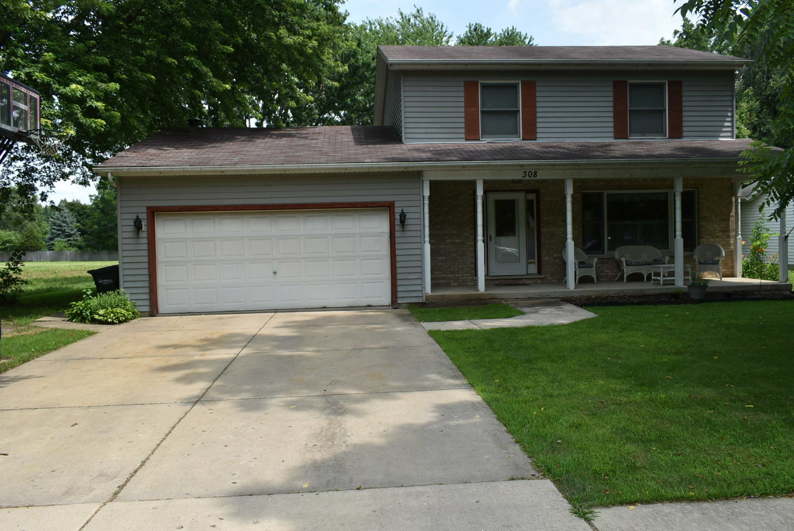 Property Photo:  308 Liberty Street  IL 60560 