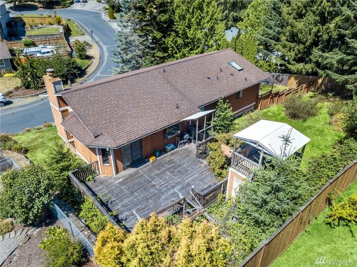 Property Photo:  5009 64th Ave W  WA 98467 