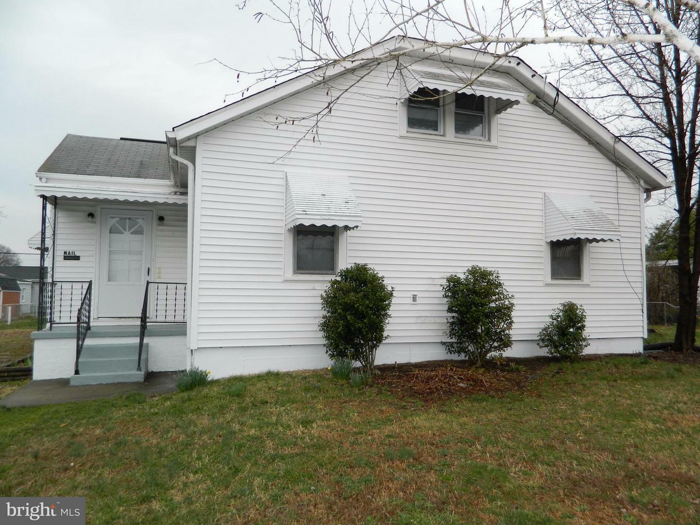 Property Photo:  117 Hillcrest Drive  VA 22401 