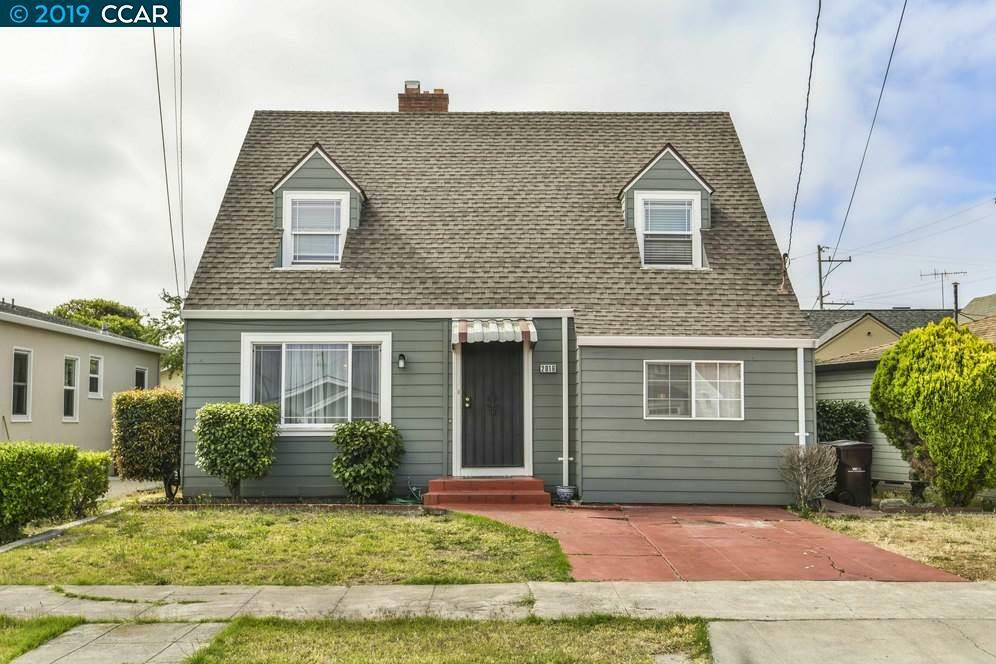 Property Photo:  2016 107th Ave  CA 94603 