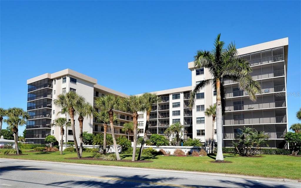 Property Photo: 1001 Benjamin Franklin Drive 201 FL 34236