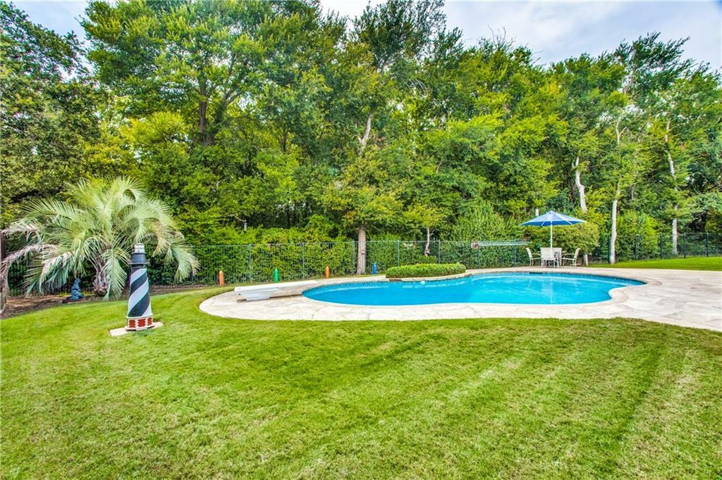 Property Photo: 1913 Dexter Court TX 75028