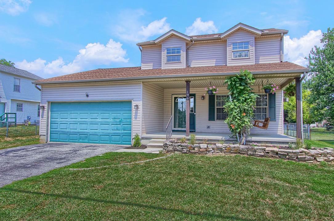 Property Photo: 1962 Dyer Road OH 43123