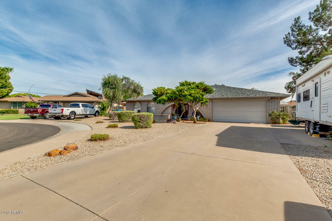 Property Photo:  4309 W Dahlia Drive  AZ 85304 