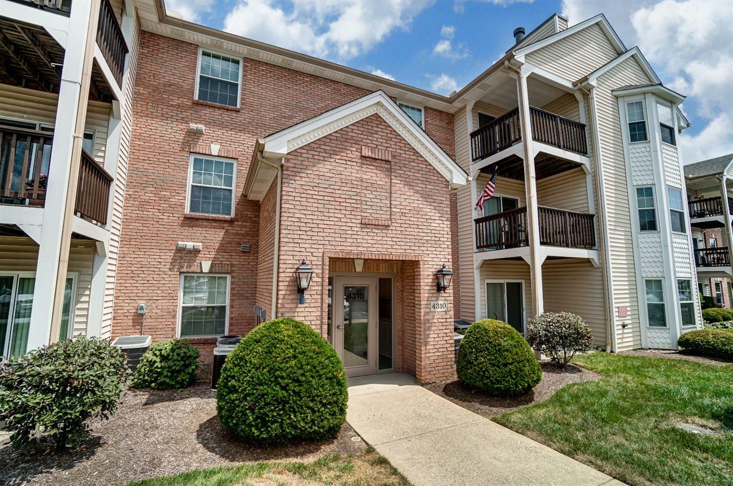 Property Photo:  4310 Regency Ridge Court 305  OH 45248 