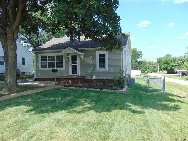 Property Photo: 414 Sixth Street 63601