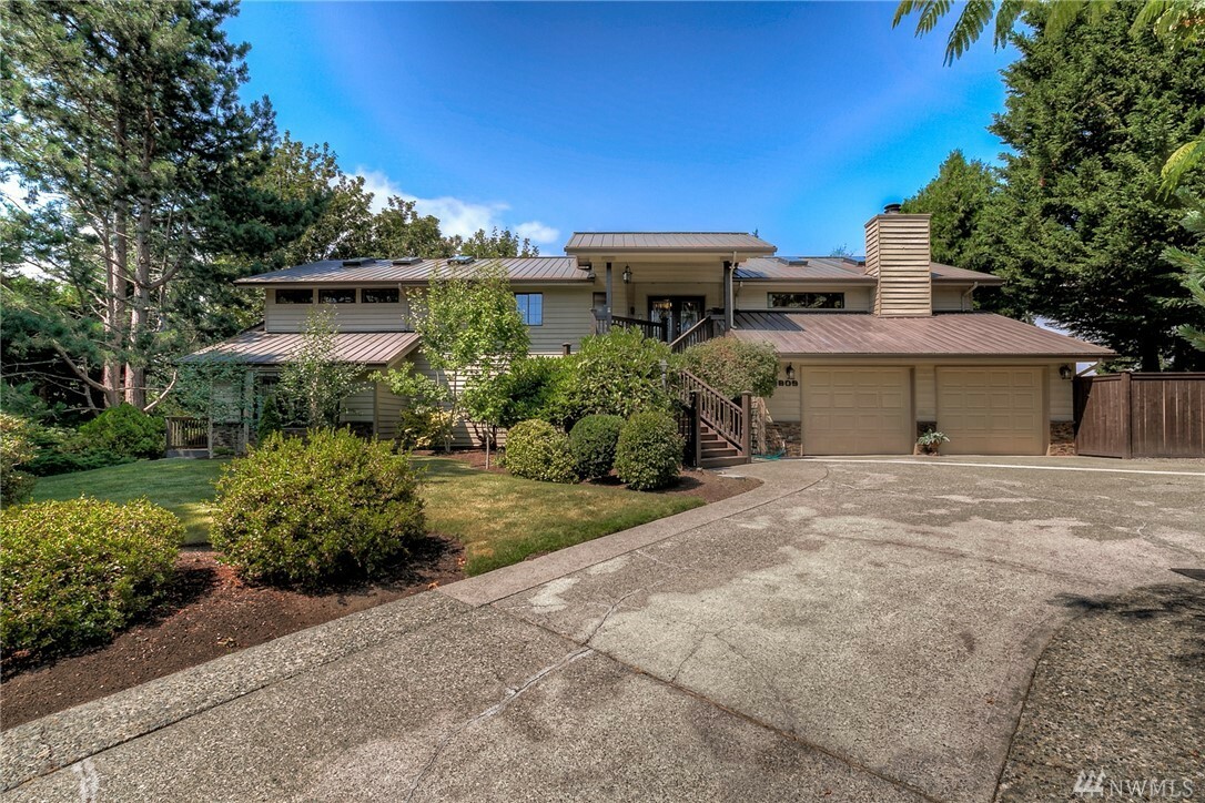 Property Photo:  18809 6th Ave SW  WA 98166 