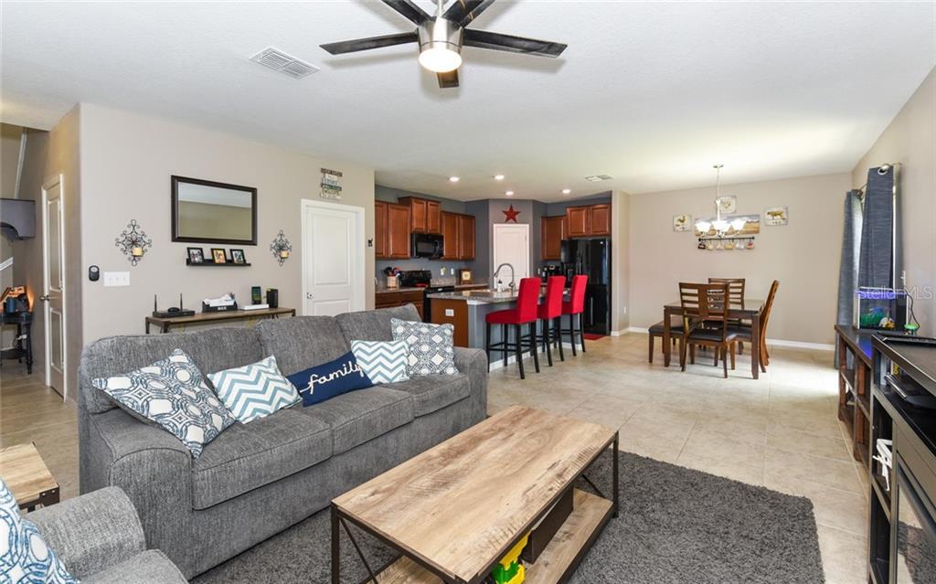 Property Photo: 237 Cascade Bend Drive FL 33570