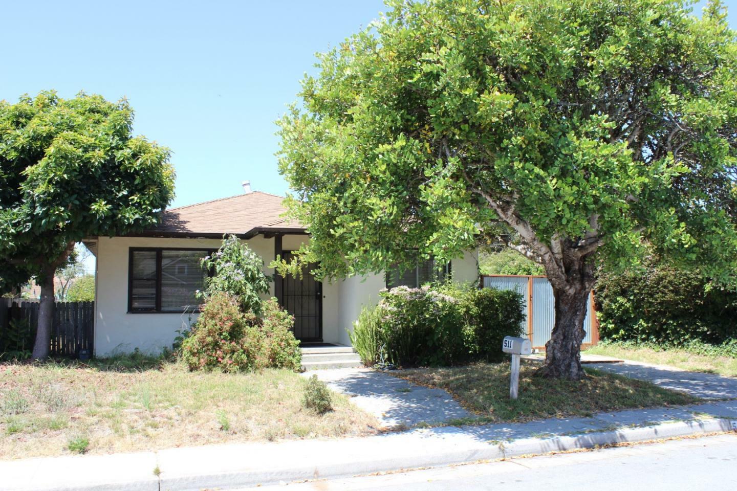 Property Photo:  511 Laguna Street  CA 95060 