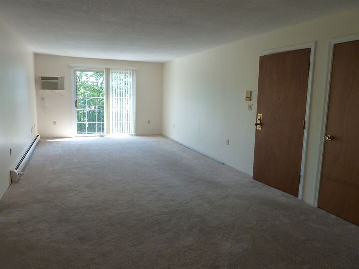 Property Photo:  7 Autumn Leaf Drive 23  NH 03060 