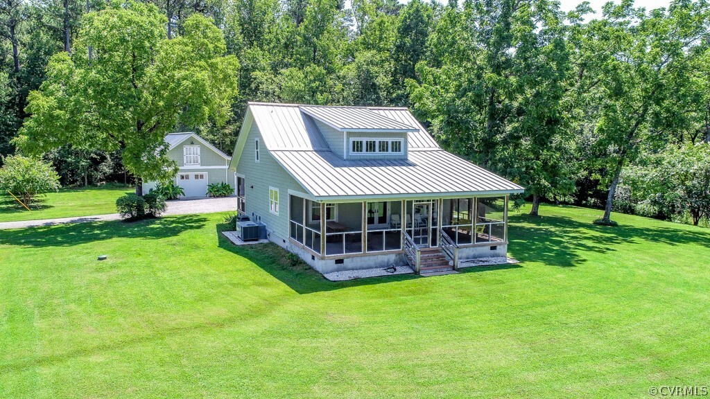 Property Photo: 21 Kellum Avenue VA 23043