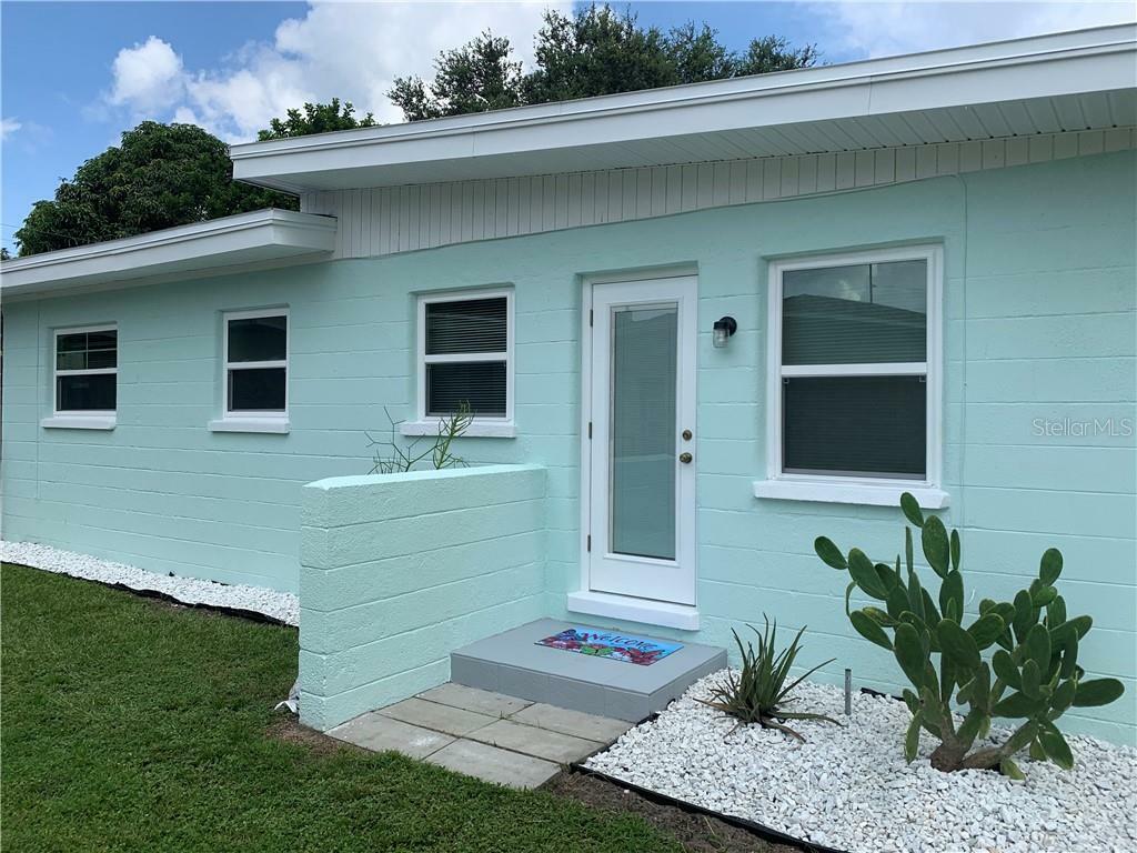 Property Photo: 3932 60th Street N FL 33709