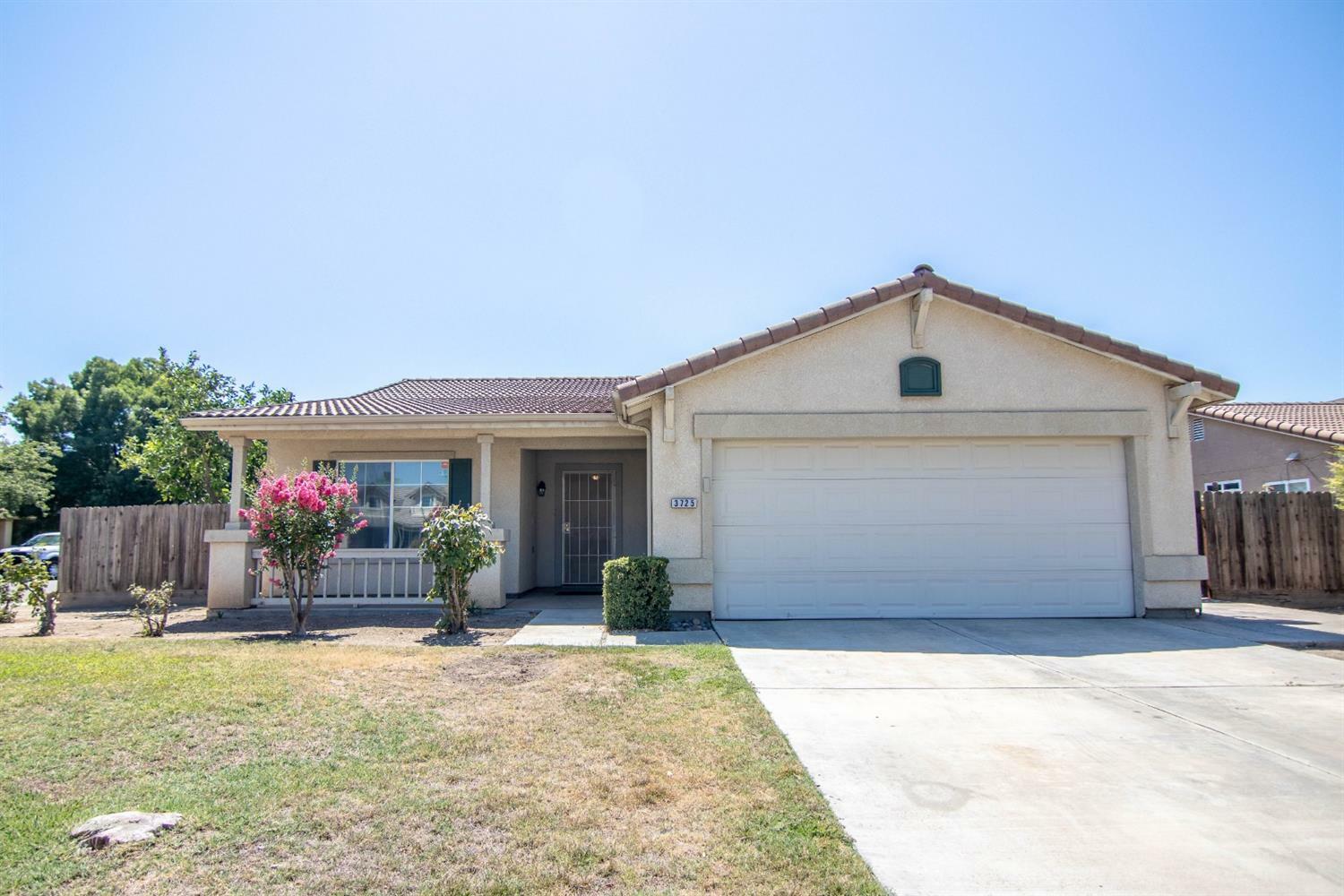 3725 W Prospect Avenue  Visalia CA 93291 photo