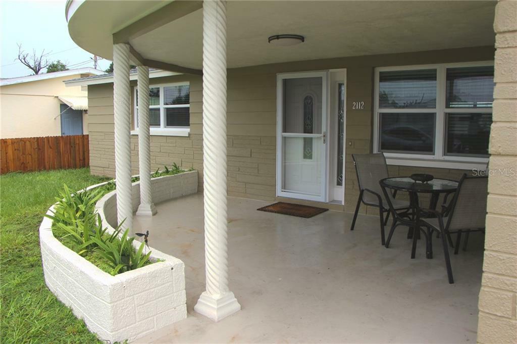 Property Photo: 2112 Maureen Drive FL 34690