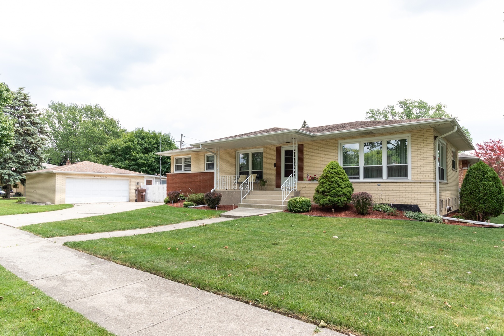 Property Photo:  10101 Buell Court  IL 60453 