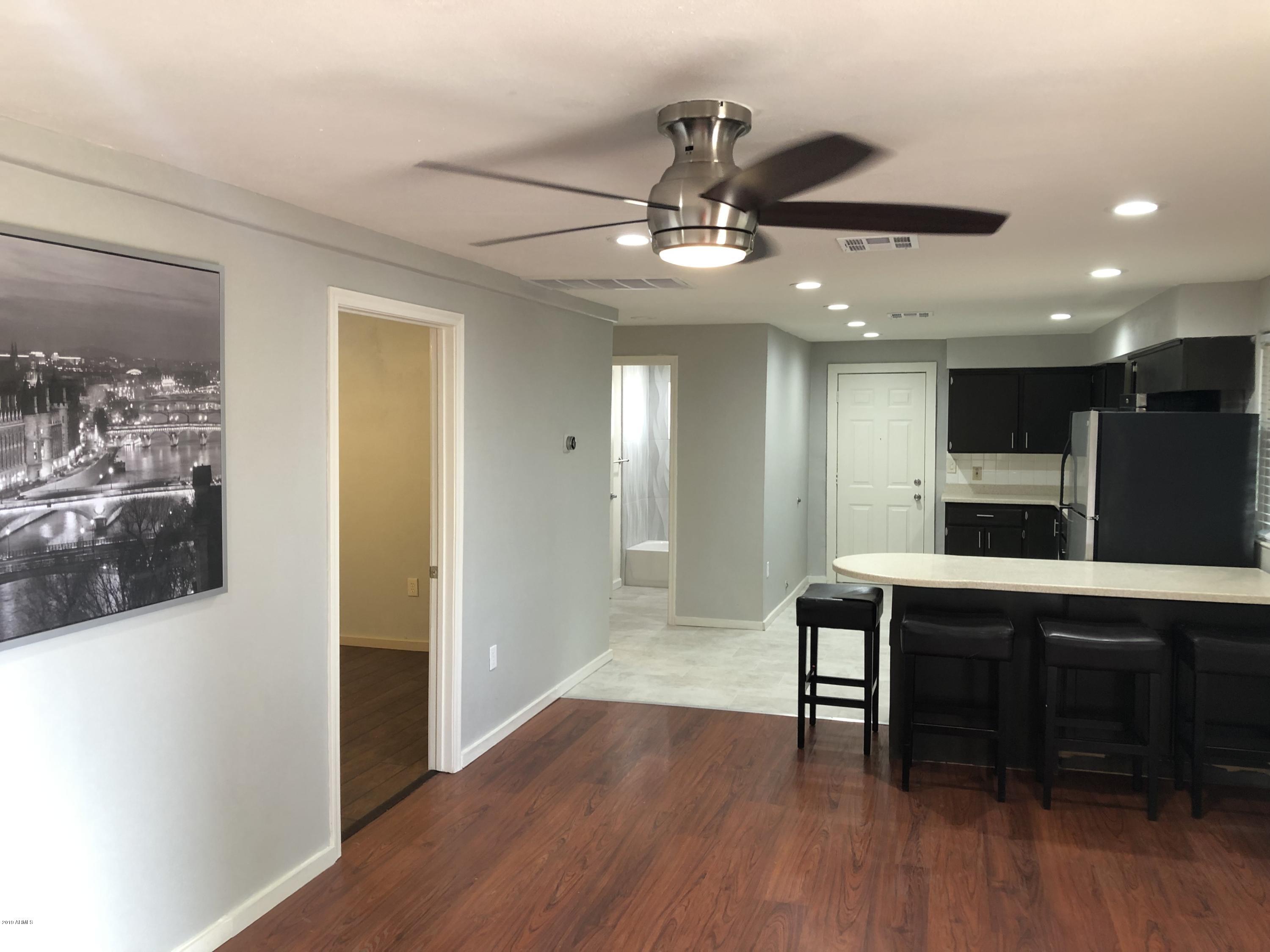 Property Photo: 1109 S Stratton Lane AZ 85281