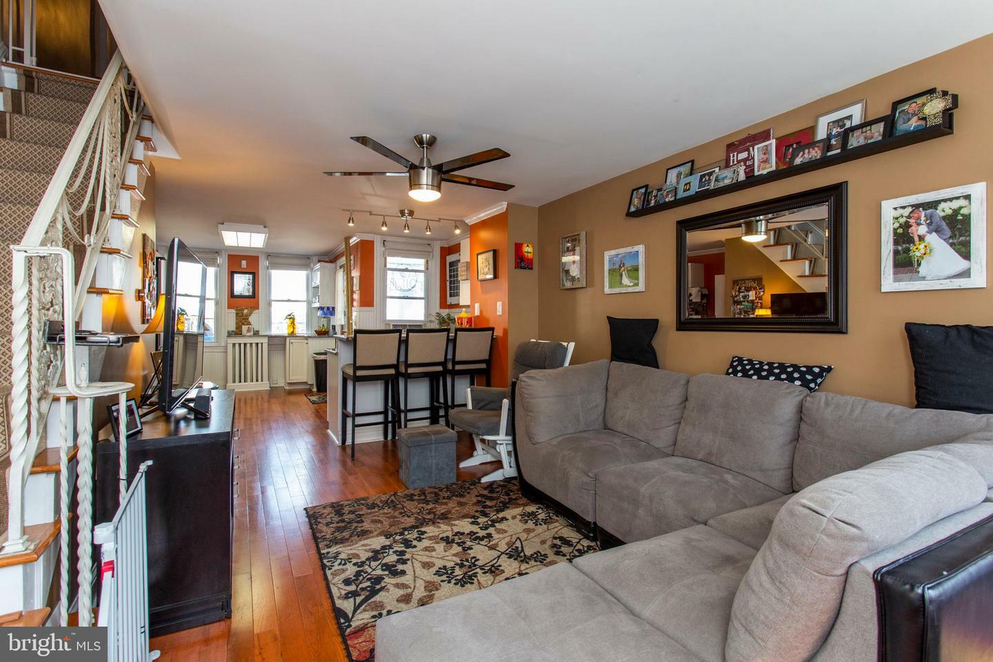 Property Photo:  2447 S Lee Street  PA 19148 