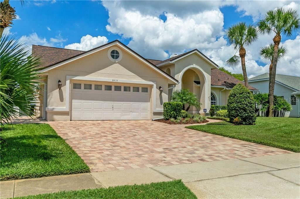 Property Photo:  8413 Island Palm Circle  FL 32835 