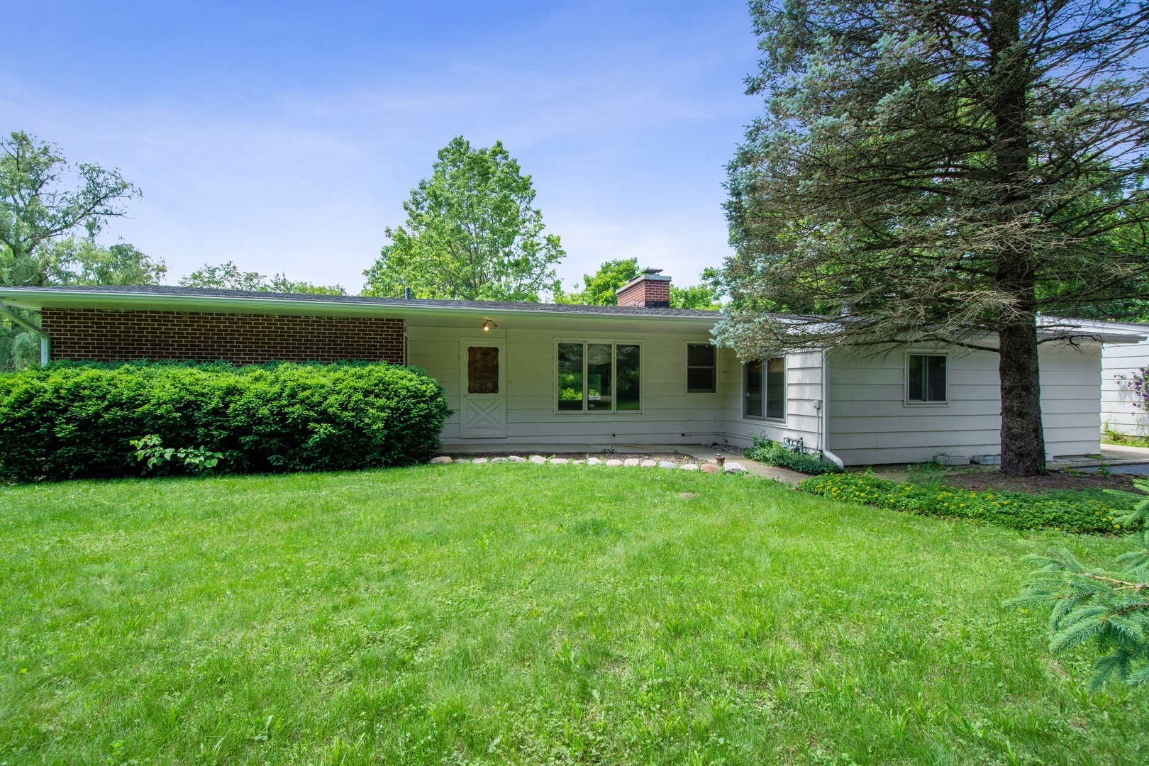 Property Photo:  10109 Haegers Bend Road  IL 60102 