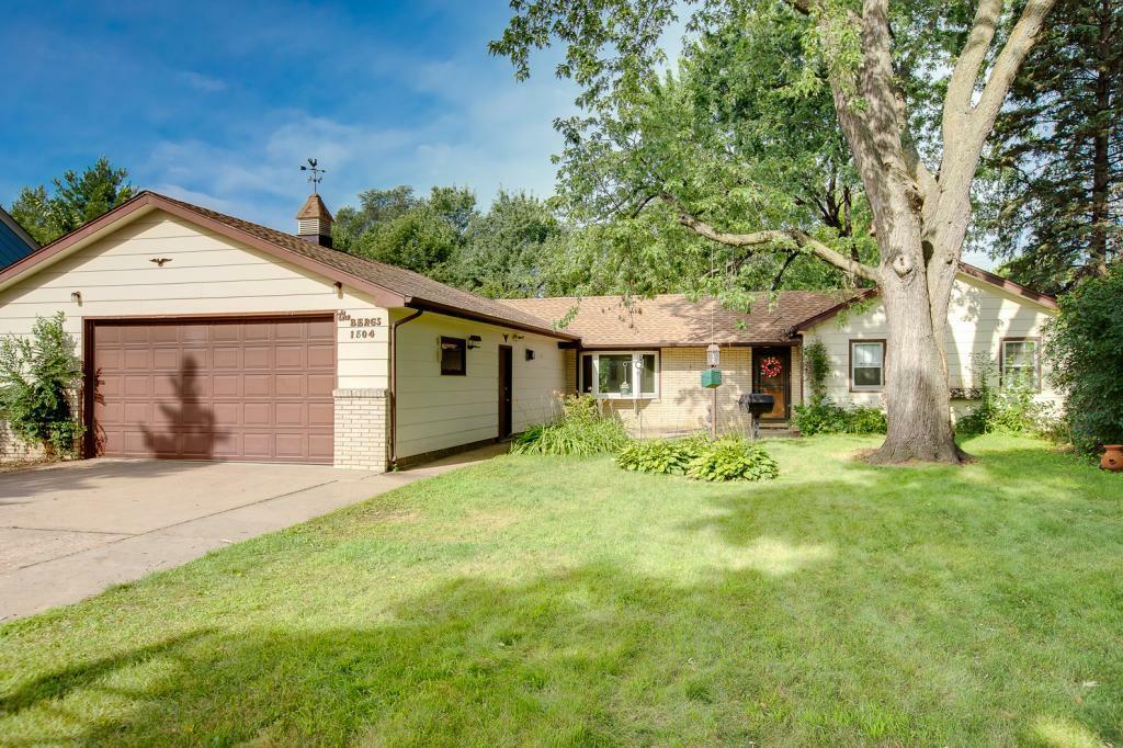 Property Photo:  1804 Kentucky Avenue S  MN 55426 