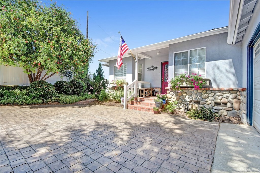 Property Photo:  12321 Moline Drive  CA 90604 