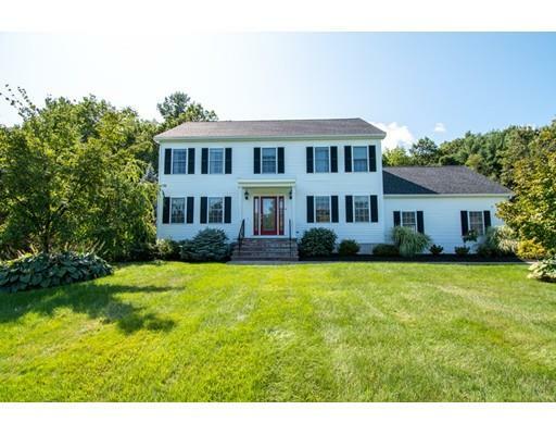 Property Photo: 6 Rolling Meadow Ln MA 01886