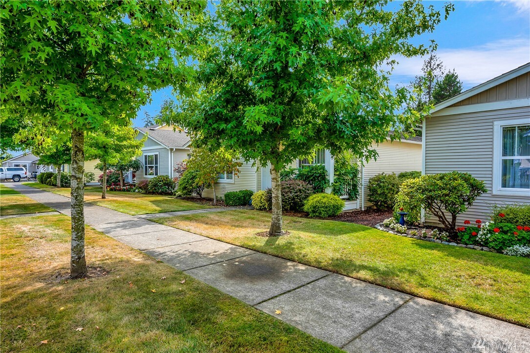 Property Photo:  5668 Applewood Dr  WA 98248 