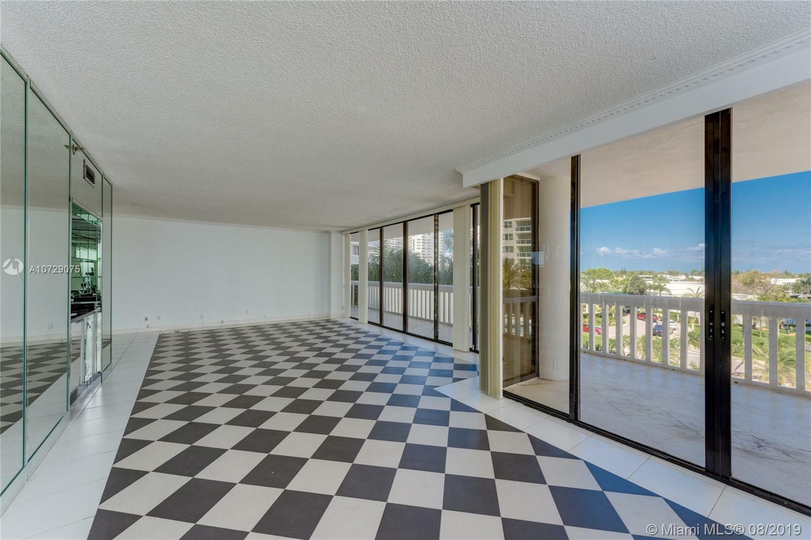 Property Photo: 20281 E Country Club Dr 214 FL 33180