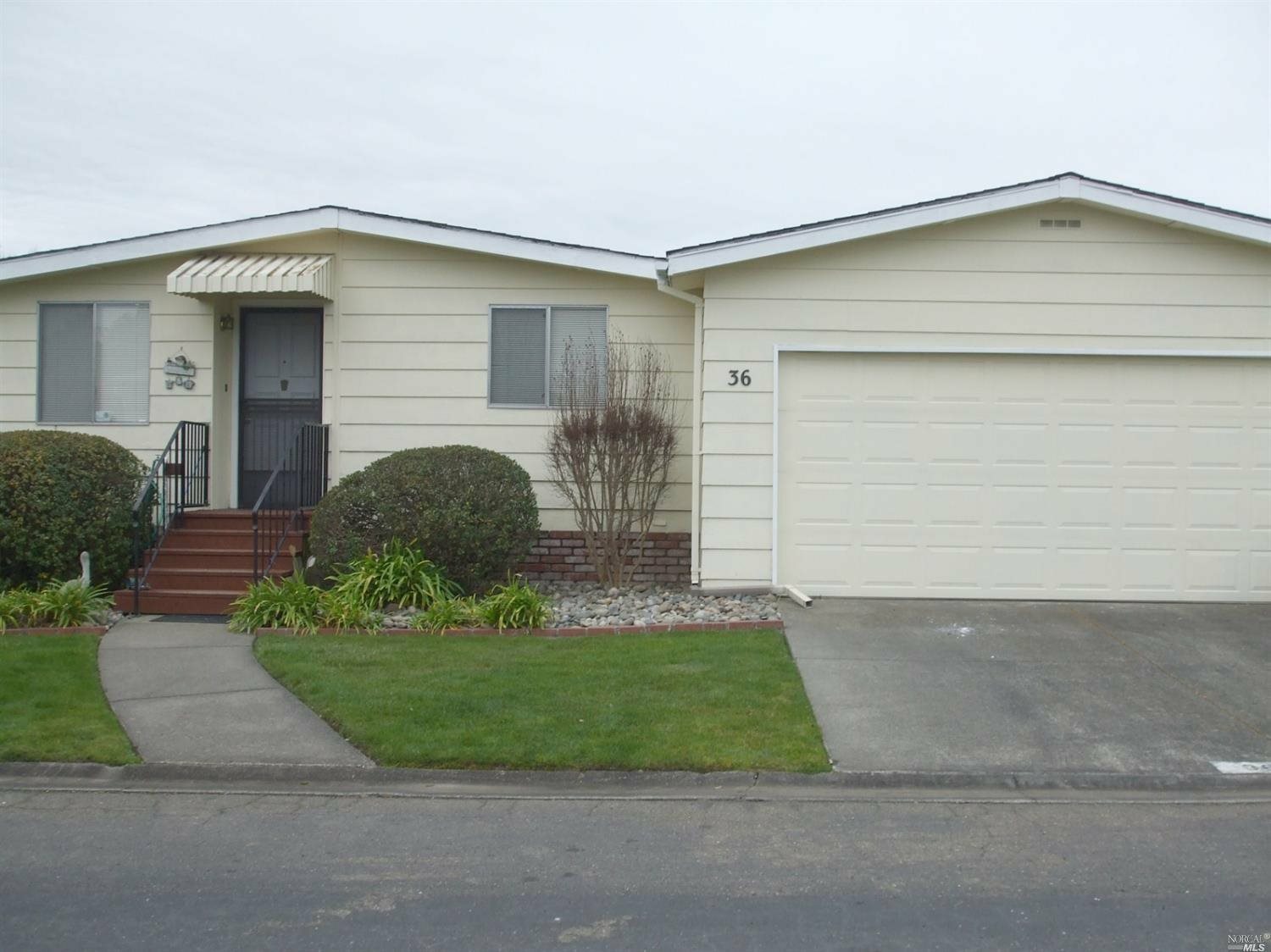 Property Photo:  1945 Piner Road 36  CA 95403 