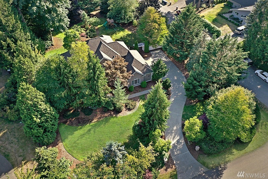 Property Photo:  18805 NE 157th St  WA 98072 