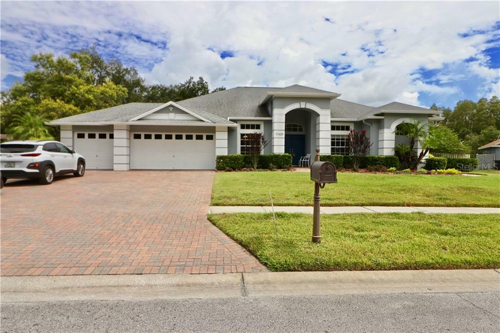 Property Photo:  17409 Mary Charlotte Place  FL 33549 