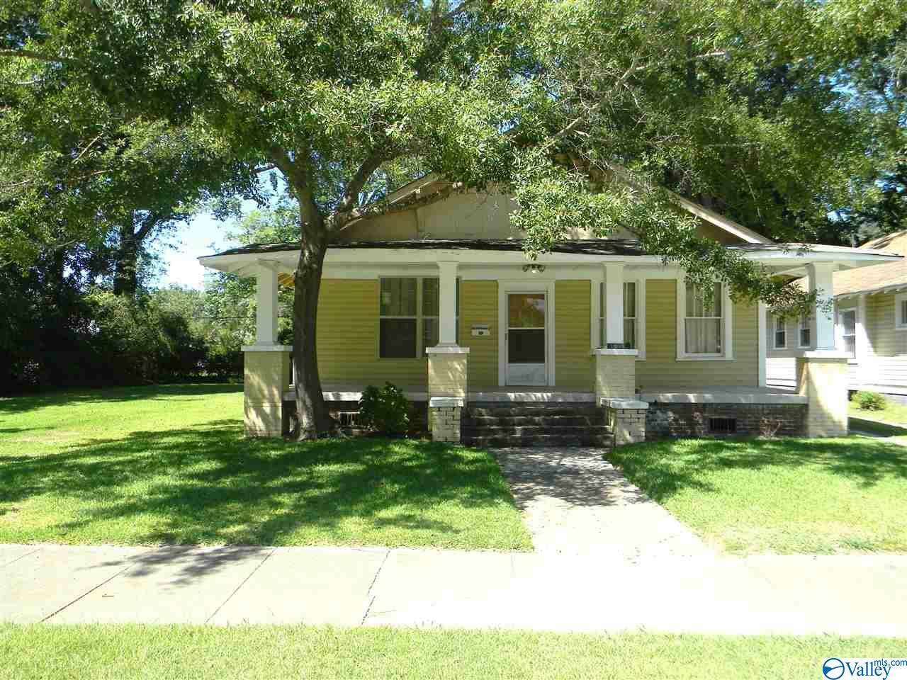 Property Photo:  1013 Chestnut Street  AL 35901 