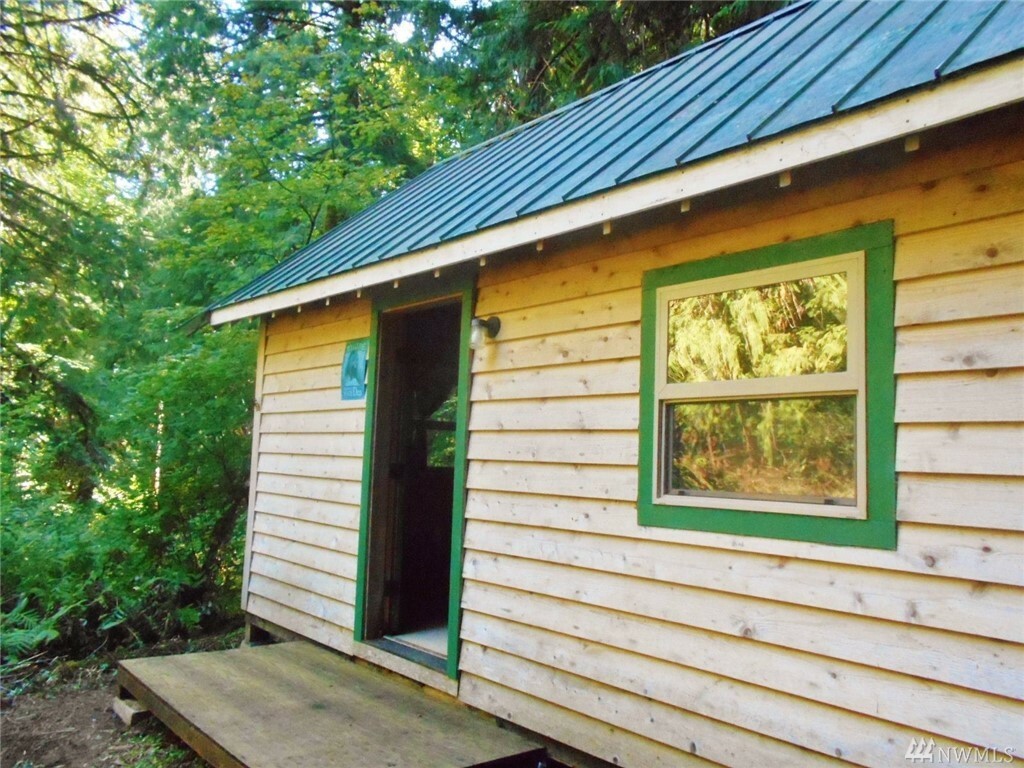 Property Photo:  0 Mountain Trail Rd  WA 98320 